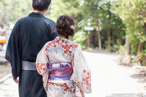 花火大会で香水が浮かないコツ｜シーン別に選ぶ爽やか＆上品な香り7選