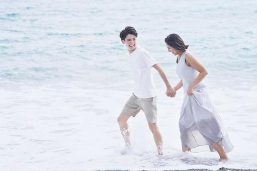 夏デートにおすすめ！爽やかな香水7選
